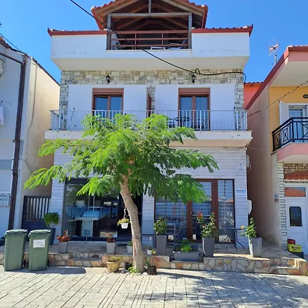 Diolkos 2 Apartmán Nea Roda